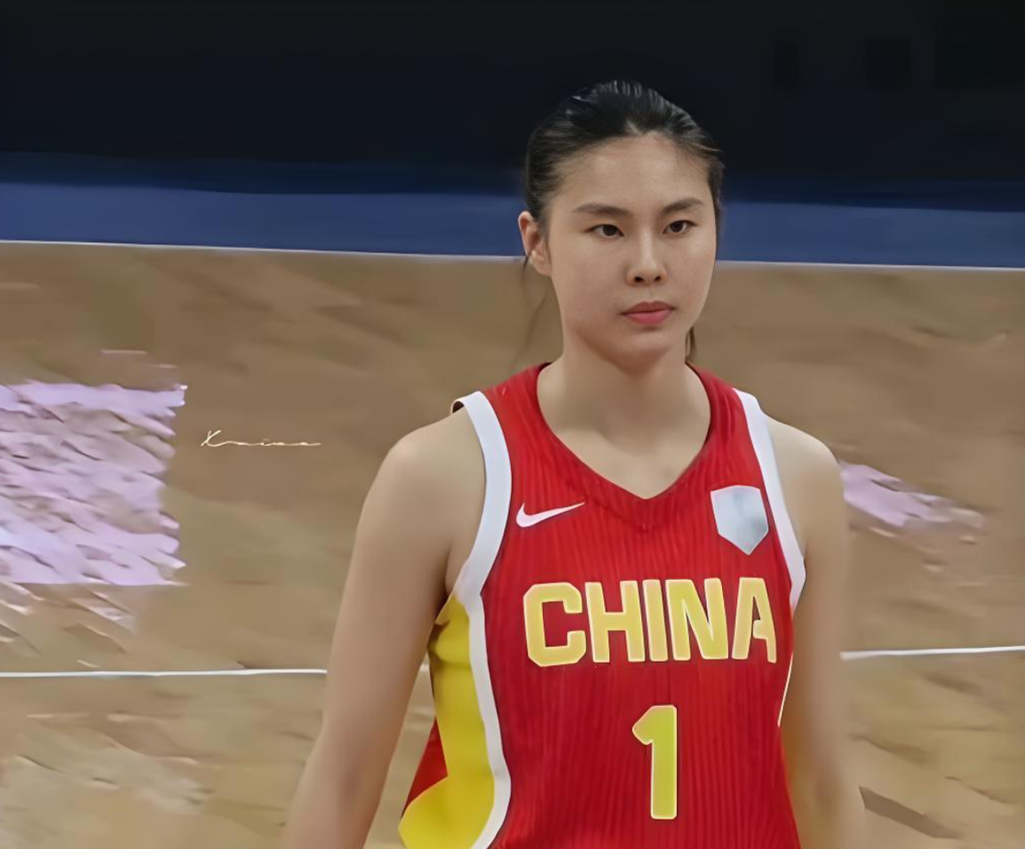 开云体育下载官网-宝刀未老！末节独得9分，帮助女篮赢了捷克 苏群点赞